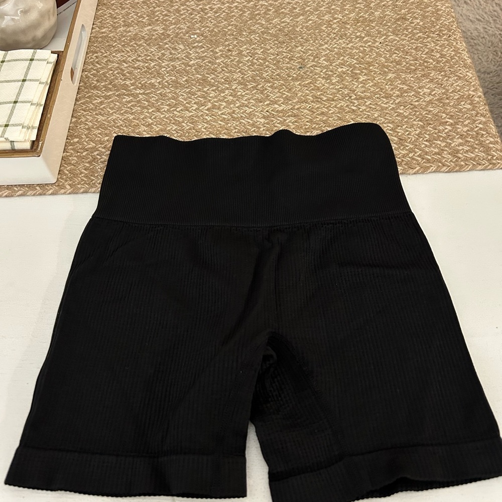 Colsie Black Ribbed Bike Shorts